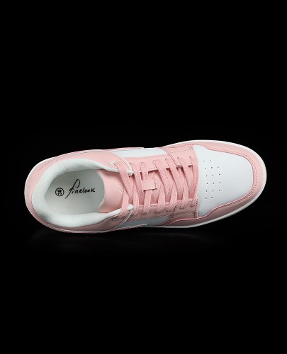 Women's Sports Shoe